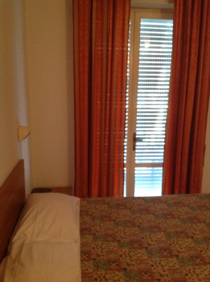 Hotel Rex Кианчано Терме Екстериор снимка