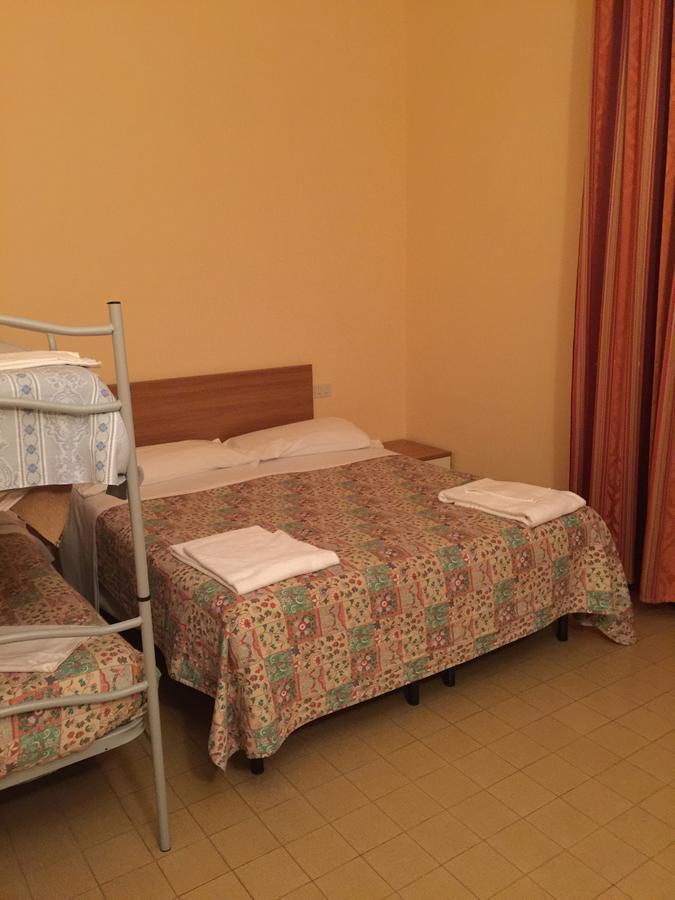 Hotel Rex Кианчано Терме Екстериор снимка