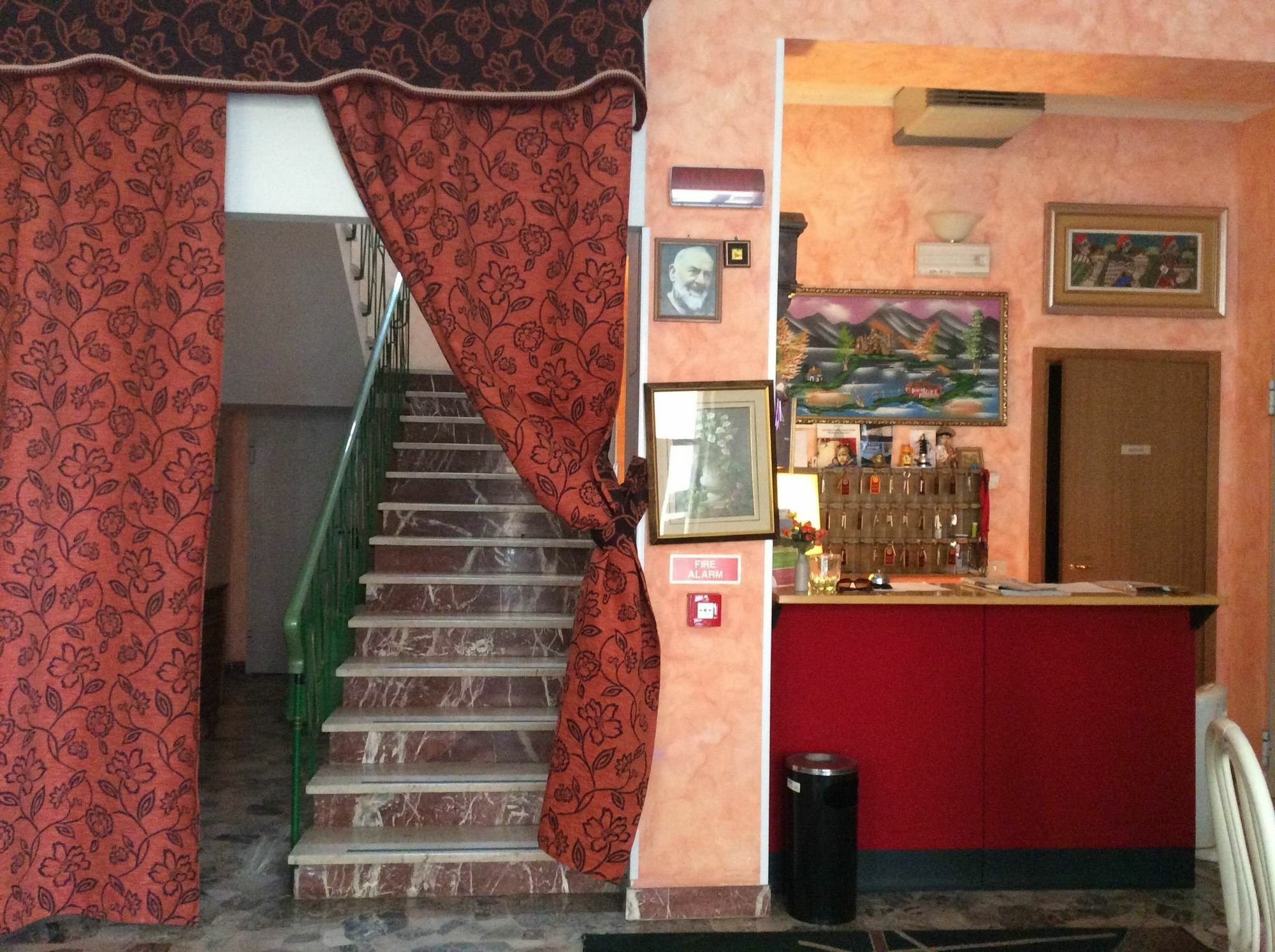 Hotel Rex Кианчано Терме Екстериор снимка